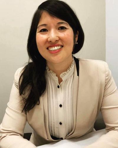 Dr. Amy L. Huang, DSW, LCSW<br />
EMDR Clinical Supervisor  